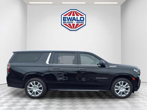 Certified 2021 Chevrolet Suburban High Country AWD/4WD image 7