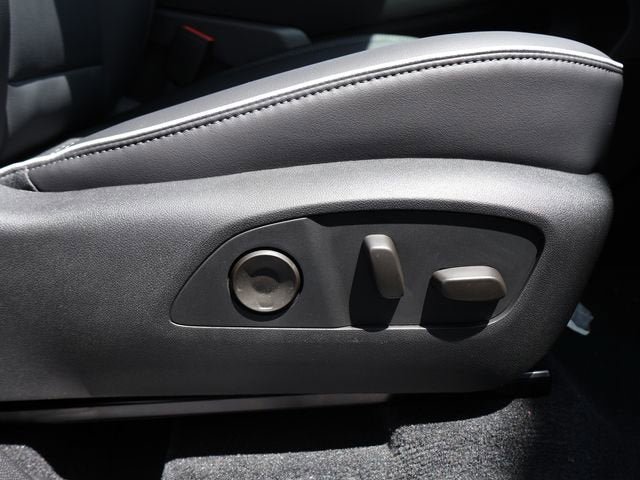 New 2026 Buick Enclave Preferred w/ Power Package AWD/4WD image 9
