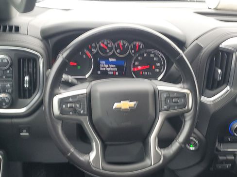 Used 2022 Chevrolet Silverado 2500 LT w/ Convenience Package image 8