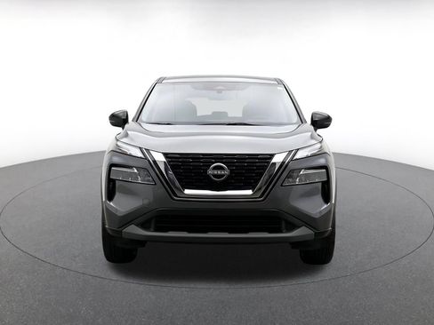 Used 2023 Nissan Rogue S AWD/4WD image 2
