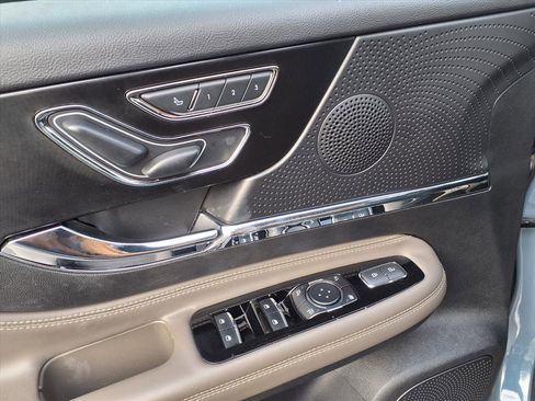 Used 2023 Lincoln Corsair Reserve w/ Equipment Group 201A image 18