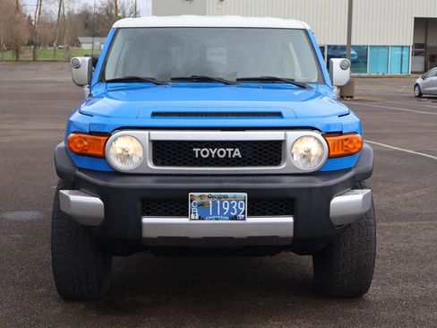 Used 2007 Toyota FJ Cruiser 4WD image 9
