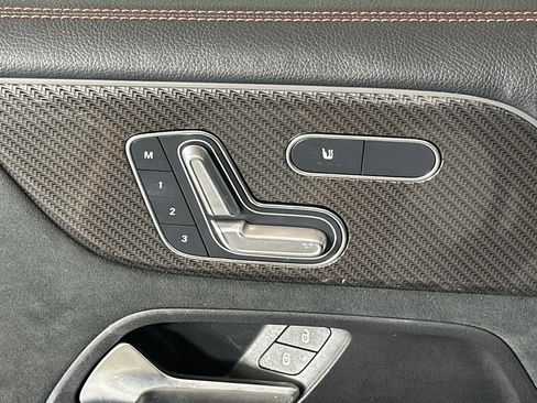 Certified 2023 Mercedes-Benz GLB 250 image 11