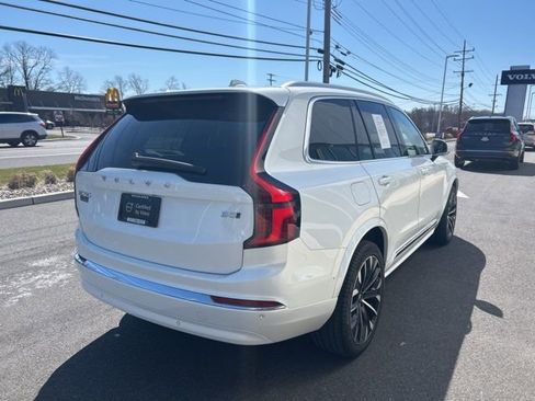 Certified 2025 Volvo XC90 B5 Plus image 5