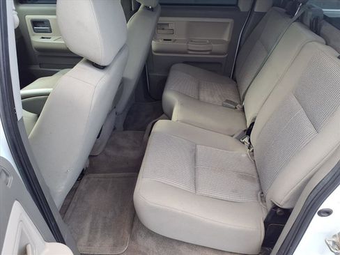 Used 2011 Dodge Dakota Big Horn image 7