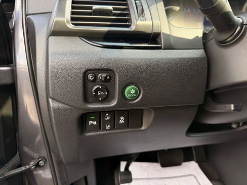 Used 2020 Honda Pilot Elite image 39