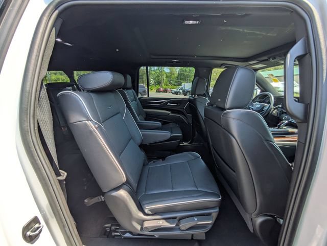 Used 2023 Cadillac Escalade ESV Premium Luxury w/ LPO, Floor Liner Package AWD/4WD image 38