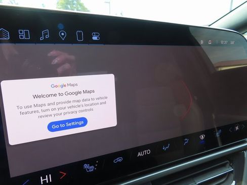 Certified 2024 Chevrolet Equinox EV RS image 21