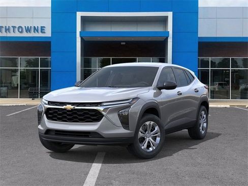 New 2026 Chevrolet Trax LS image 6
