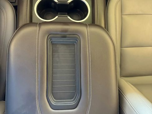 Used 2021 Chevrolet Tahoe Z71 w/ Z71 Off-Road Package image 16