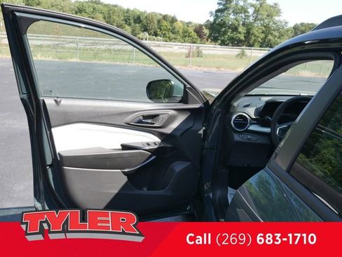 New 2025 Chevrolet Trax LT w/ Driver Confidence Package image 21