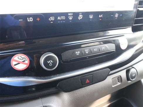 Certified 2023 Ford Transit 350 XLT image 22