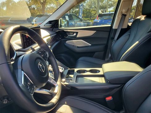 Used 2025 Acura MDX Technology Package image 17