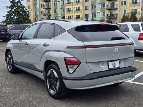 Used 2024 Hyundai Kona SEL FWD image 5