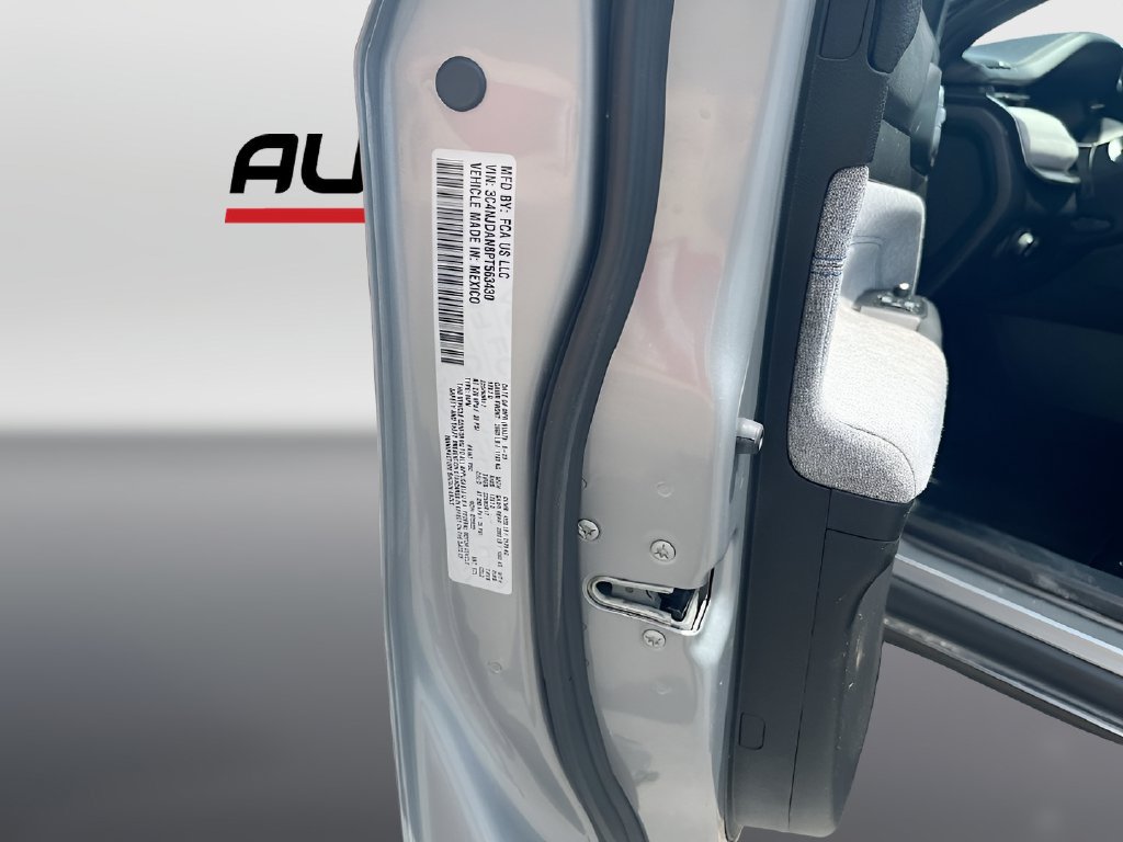 Used 2023 Jeep Compass Sport AWD/4WD image 32
