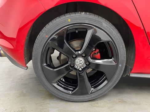 Used 2017 Volkswagen GTI S image 17