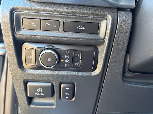 Used 2022 Ford F150 Lariat w/ Equipment Group 502A High image 24