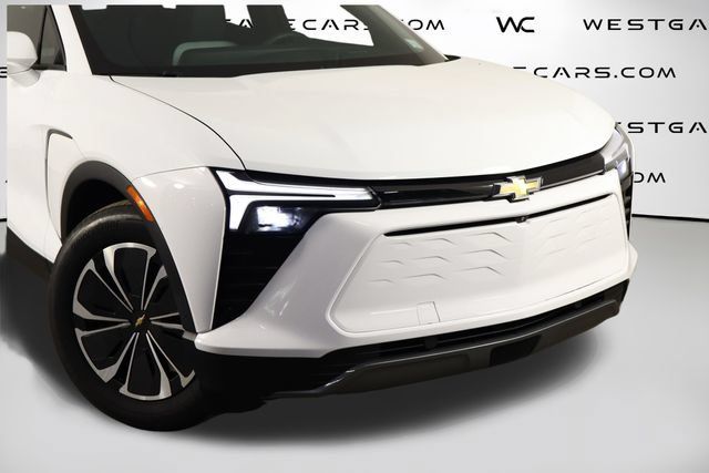 Used 2024 Chevrolet Blazer EV LT AWD/4WD image 48