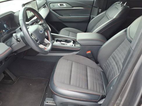 Used 2025 Ford Explorer ST-Line AWD/4WD image 11