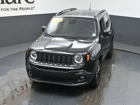 Used 2018 Jeep Renegade Altitude w/ UConnect 8.4 Nav Group AWD/4WD image 45
