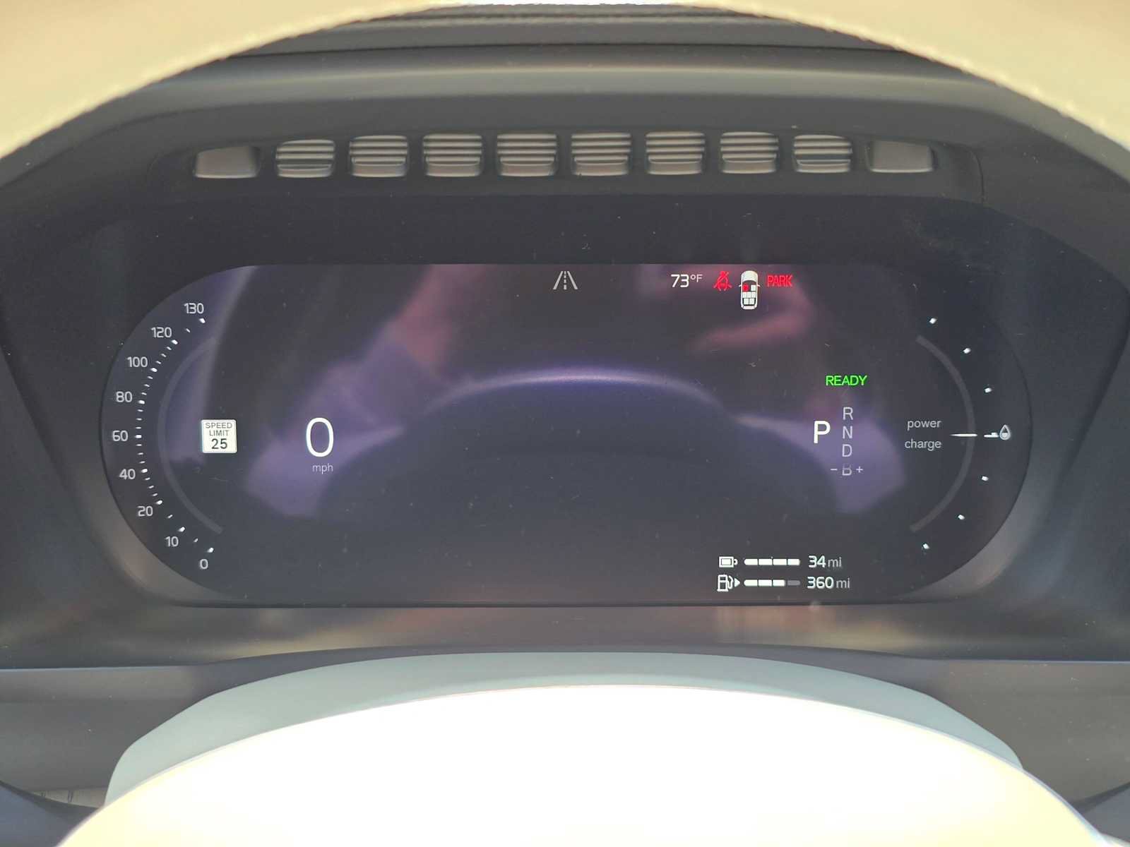 Certified 2025 Volvo XC90 T8 Ultra w/ Protection Package Premier AWD/4WD image 23
