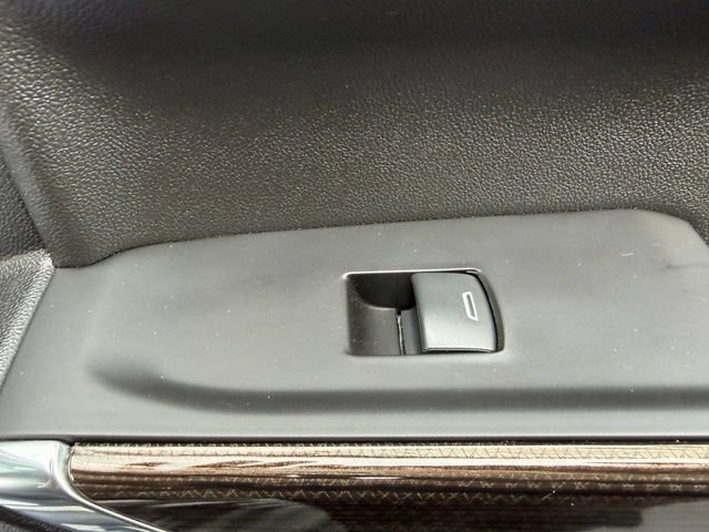 Used 2021 Chevrolet Silverado 1500 RST w/ Convenience Package II AWD/4WD image 16