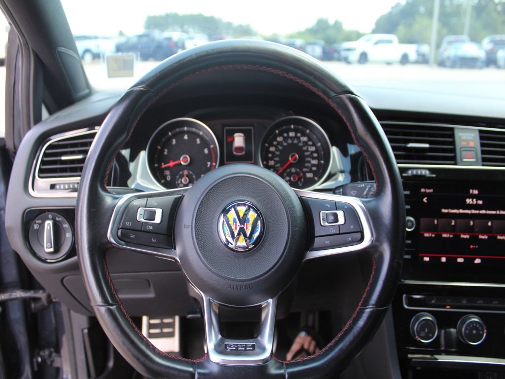 Used 2018 Volkswagen GTI SE w/ SE Leather Package FWD image 18