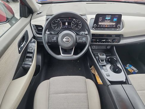 Used 2023 Nissan Rogue SV FWD image 9