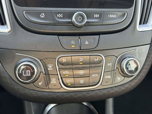 Used 2024 Chevrolet Malibu LT FWD image 20