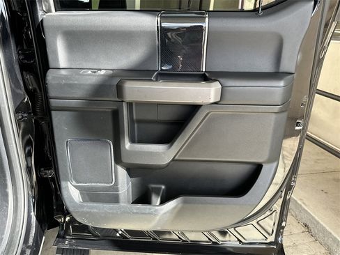 Used 2020 Ford F250 Platinum w/ FX4 Off-Road Package image 32