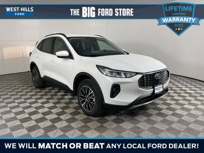 New 2025 Ford Escape SE w/ Class II Trailer Tow Package