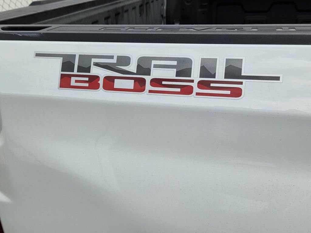 Used 2023 Chevrolet Silverado 1500 Custom Trail Boss AWD/4WD image 6