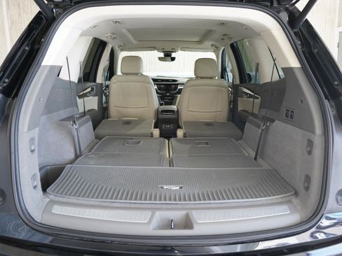 Used 2022 Cadillac XT6 Premium Luxury w/ Technology Package image 39