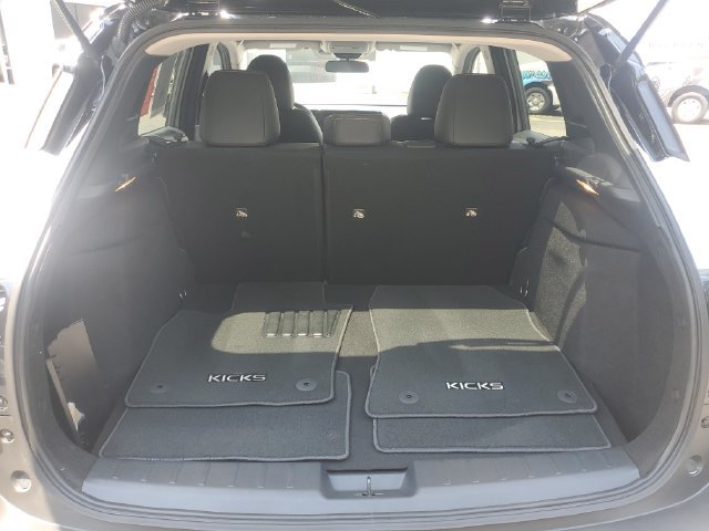 Certified 2025 Nissan Kicks SR AWD/4WD image 6