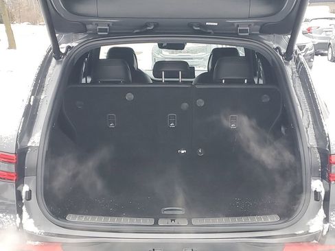 Used 2022 Genesis GV70 3.5T Sport w/ Sport Prestige Package image 8