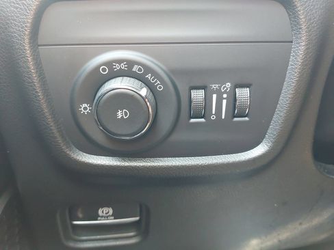 Used 2026 Jeep Grand Cherokee Limited AWD/4WD image 26