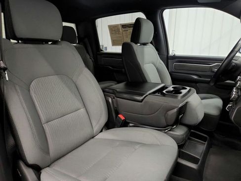 Used 2022 RAM 1500 Big Horn AWD/4WD image 36