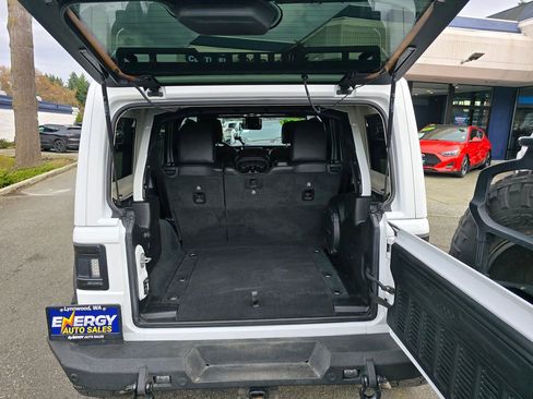 Used 2023 Jeep Wrangler Unlimited Rubicon 392 w/ Trailer Tow Package image 12