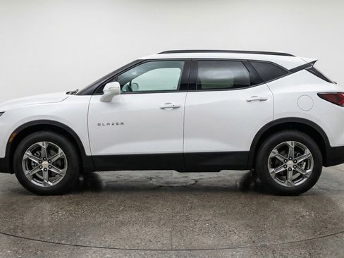 Used 2025 Chevrolet Blazer LT image 5
