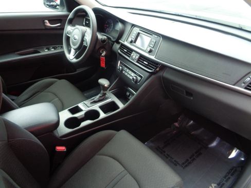 Used 2016 Kia Optima LX image 12