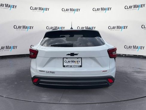 New 2026 Chevrolet Trax RS image 4