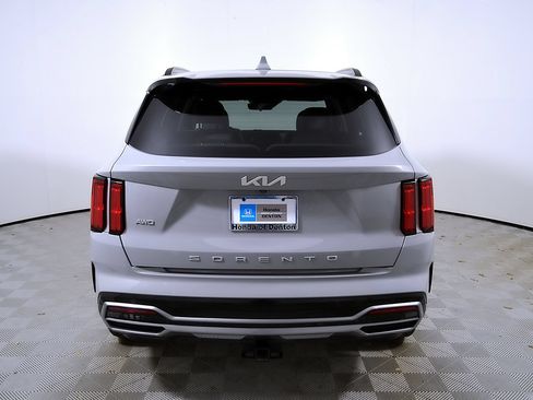 Used 2022 Kia Sorento SX AWD/4WD image 8