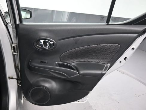 Used 2017 Nissan Versa SV FWD image 28