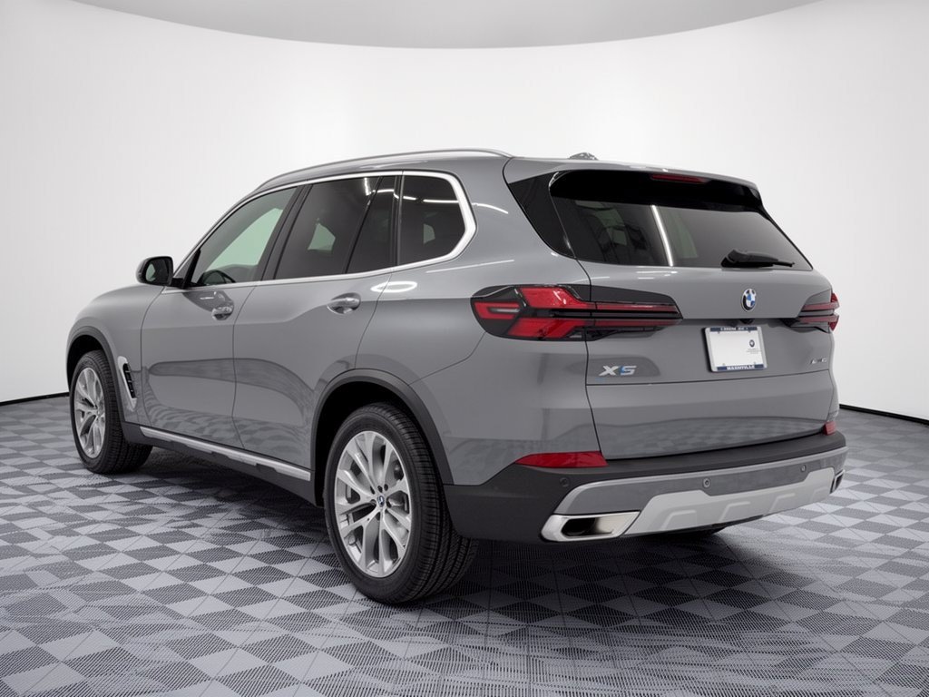 Used 2026 BMW X5 sDrive40i RWD image 3