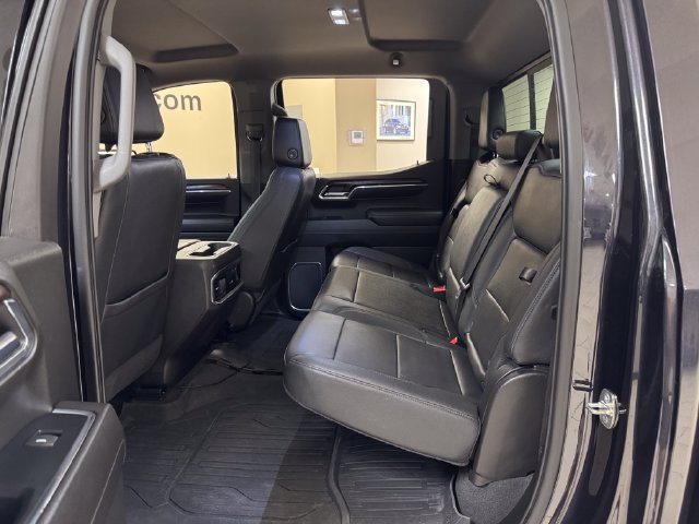 Used 2023 GMC Sierra 1500 SLT AWD/4WD image 19