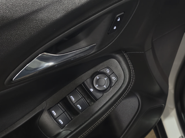 Used 2022 Buick Encore GX Preferred w/ Cold Weather Comfort Package FWD image 11