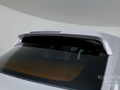 Used 2026 Rolls-Royce Cullinan Black Badge AWD/4WD image 43