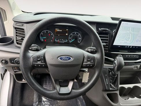 Used 2023 Ford Transit 350 XLT image 18