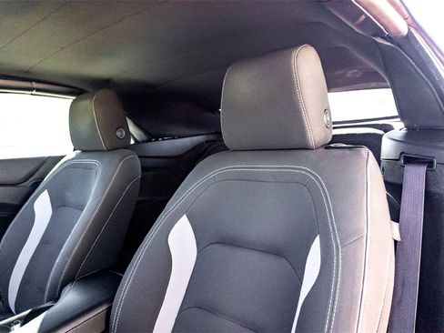 Used 2023 Chevrolet Camaro LT image 13