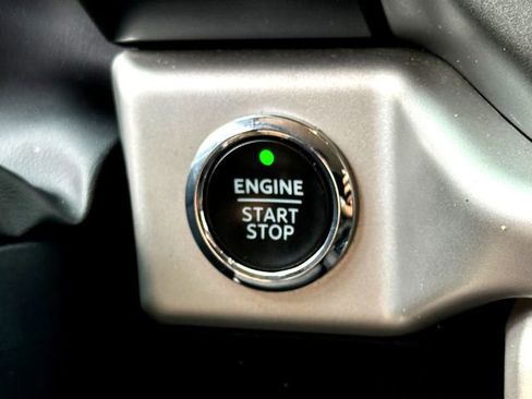 Used 2022 Ford Expedition XLT RWD image 16